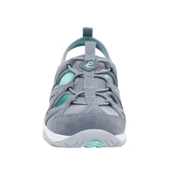Earthen Walking Shoes