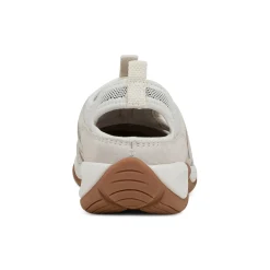 Earthen Walking Shoes
