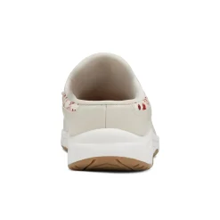 Traveltime Clogs