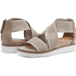 Wander Flat Sandals