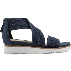 Wander Flat Sandals