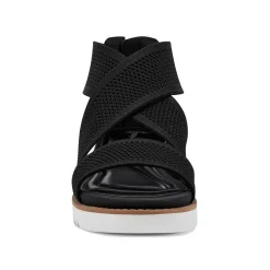 Wander Flat Sandals